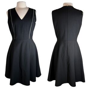 ANTONIO MELANI Sz 8 Black Dress V-Neck Mini Above Knee Zipper Detail Textured